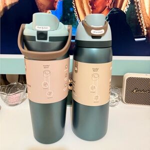 Rare LIMITED edition OWALA Wintergreen set